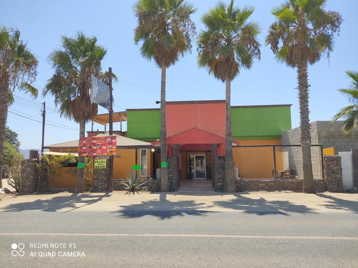 La Vid Posada Inn Valle de Guadalupe Exteriör bild